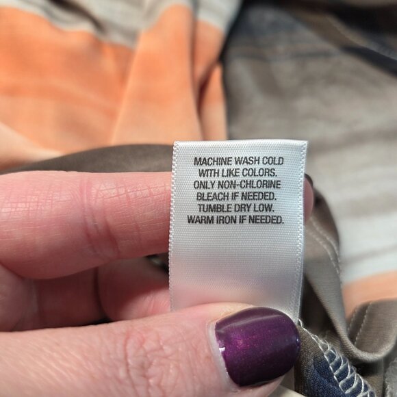 Roz & Ali Woman 1X Layered Flowy Sleeveless Casual Dressy Tank Blouse - Picture 9 of 9